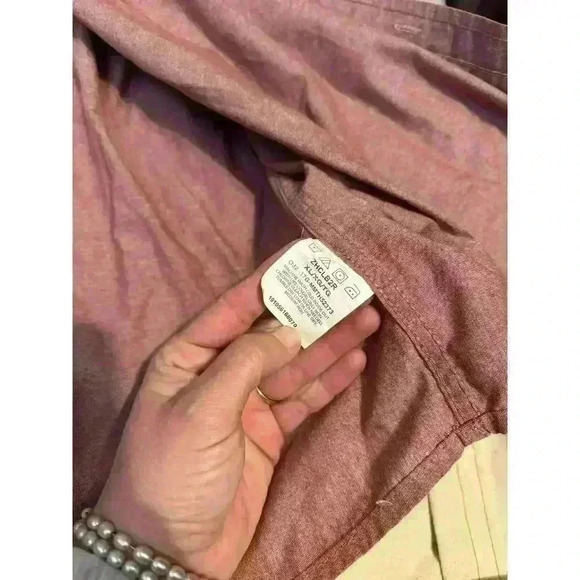 Wrangler Authentics Mens XL Red Chambray Shirt Long Sleeve Cotton Light Wash Vtg - Picture 2 of 11